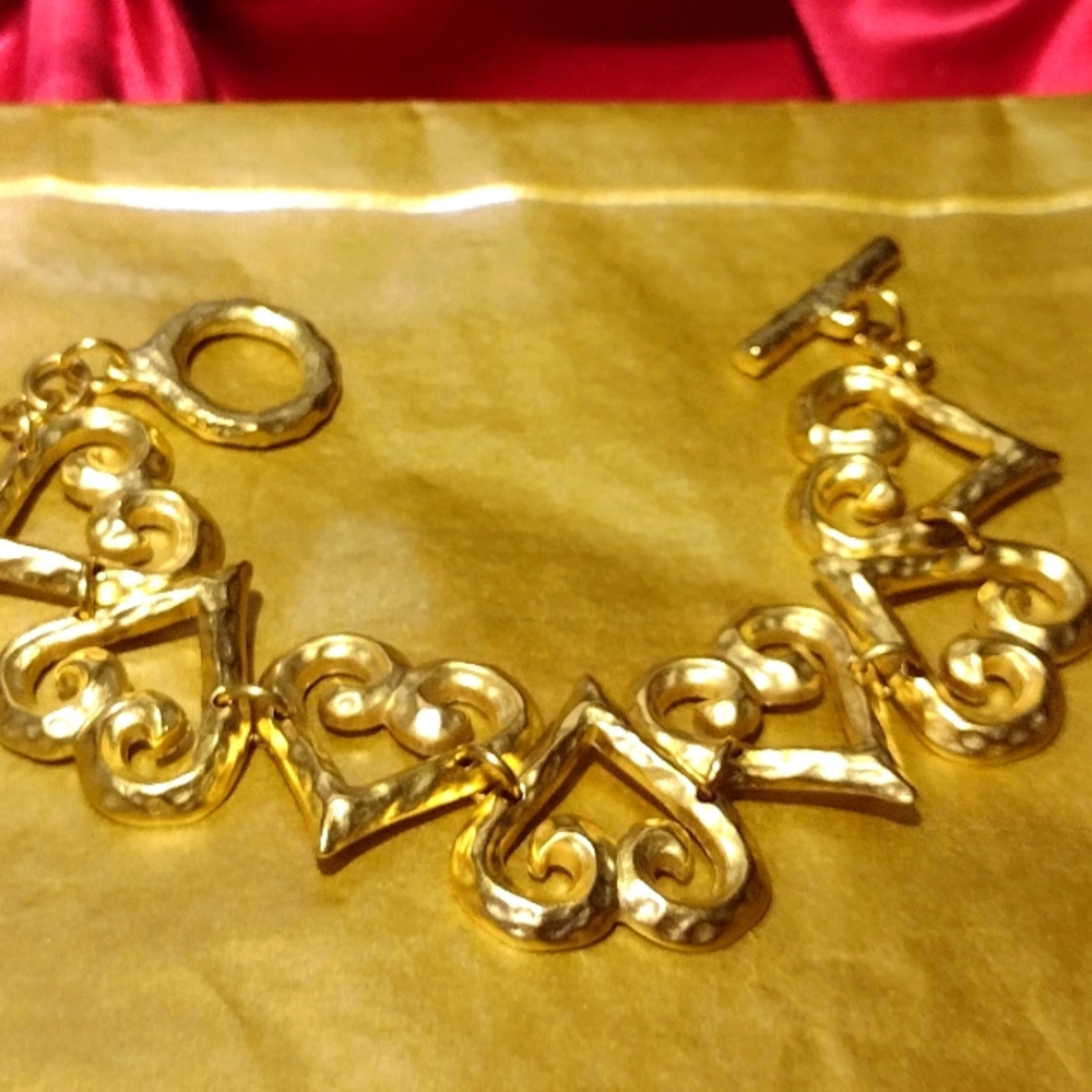 Ysl Interlocking Hearts Just In Time For Valentine - image 5